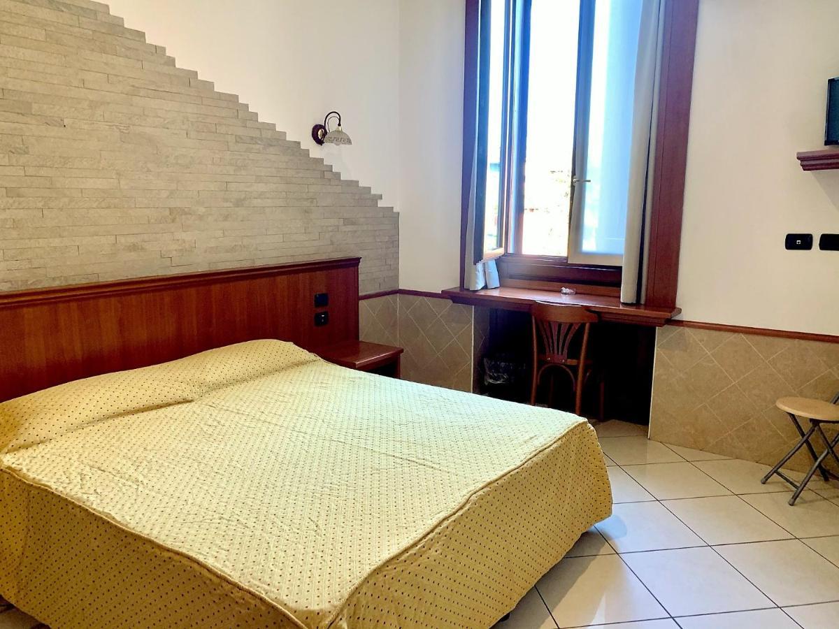 Hotel Astrid Milano Eksteriør billede