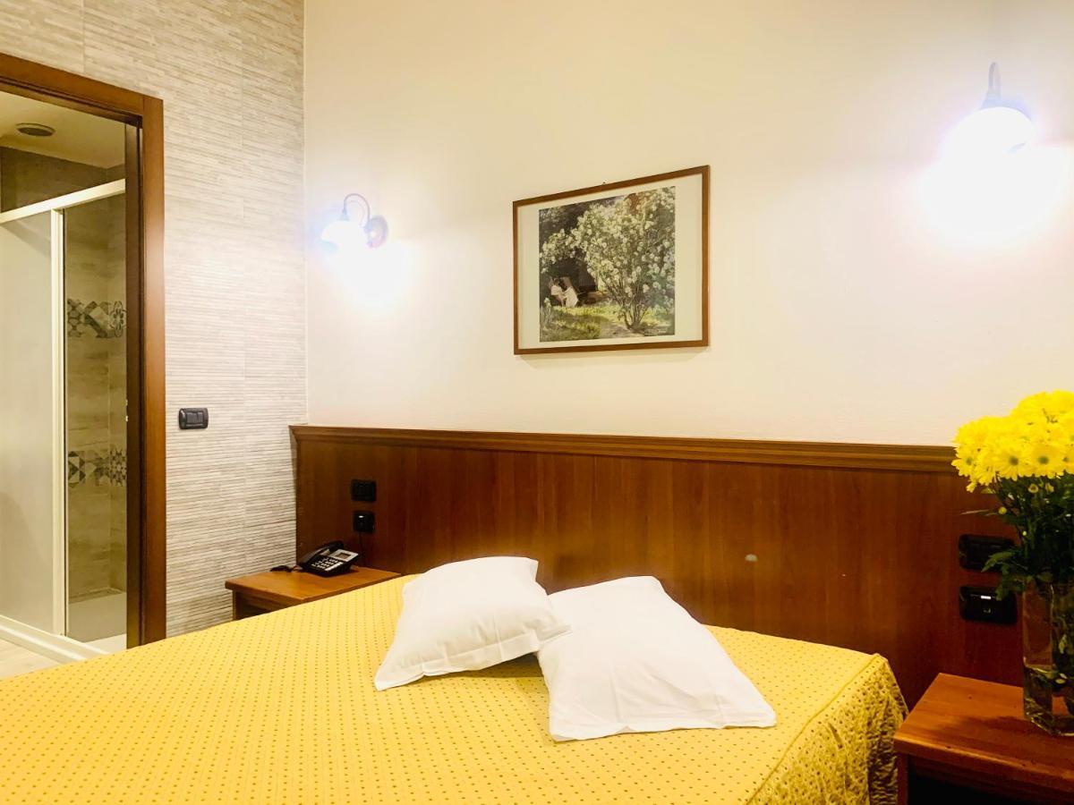 Hotel Astrid Milano Eksteriør billede