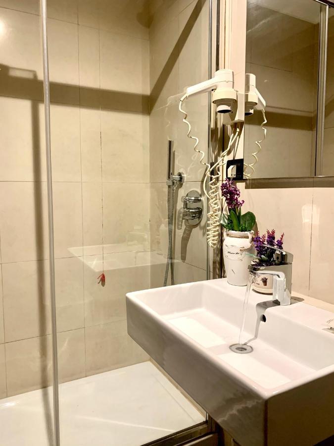 Hotel Astrid Milano Eksteriør billede