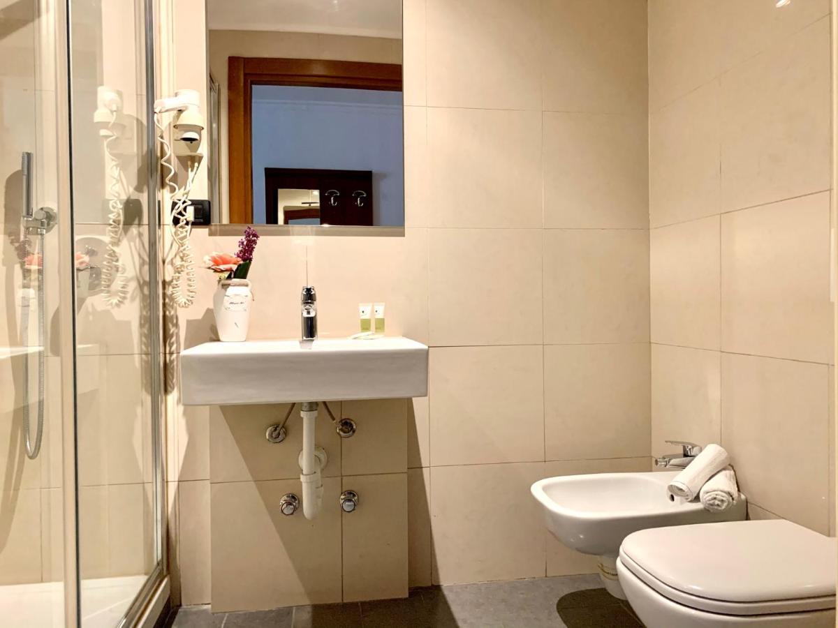 Hotel Astrid Milano Eksteriør billede