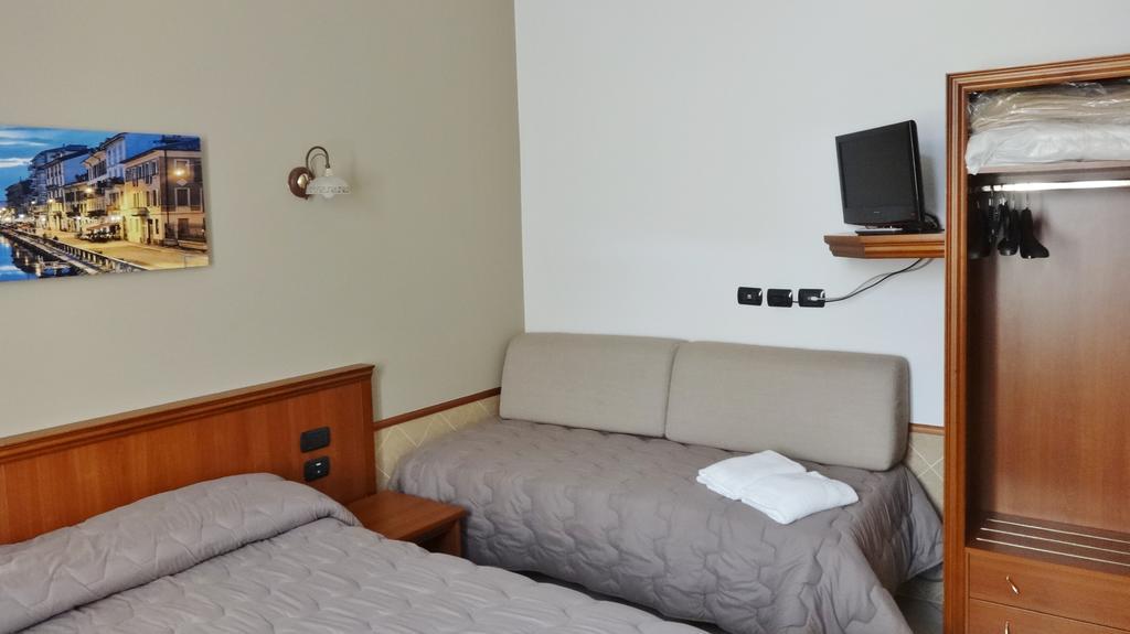 Hotel Astrid Milano Eksteriør billede