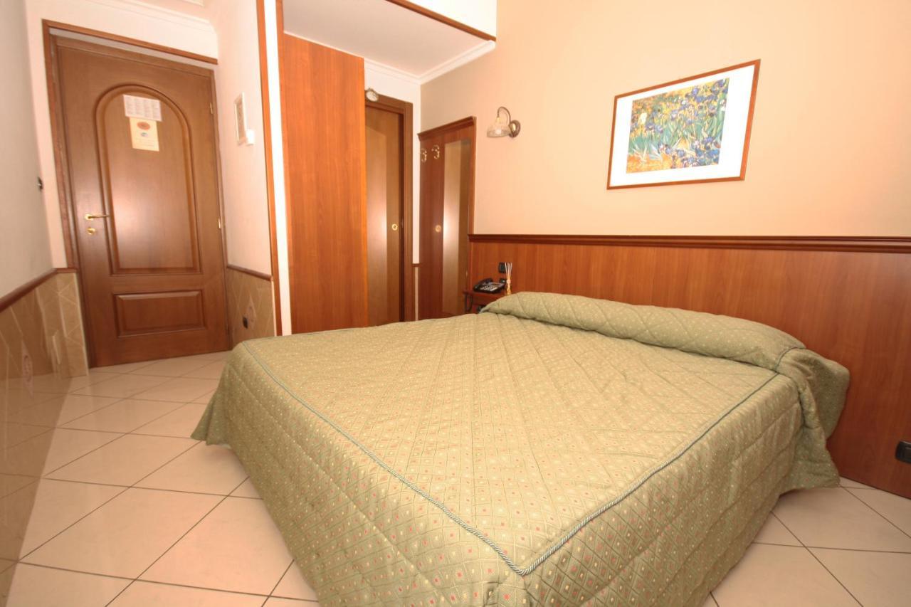 Hotel Astrid Milano Eksteriør billede